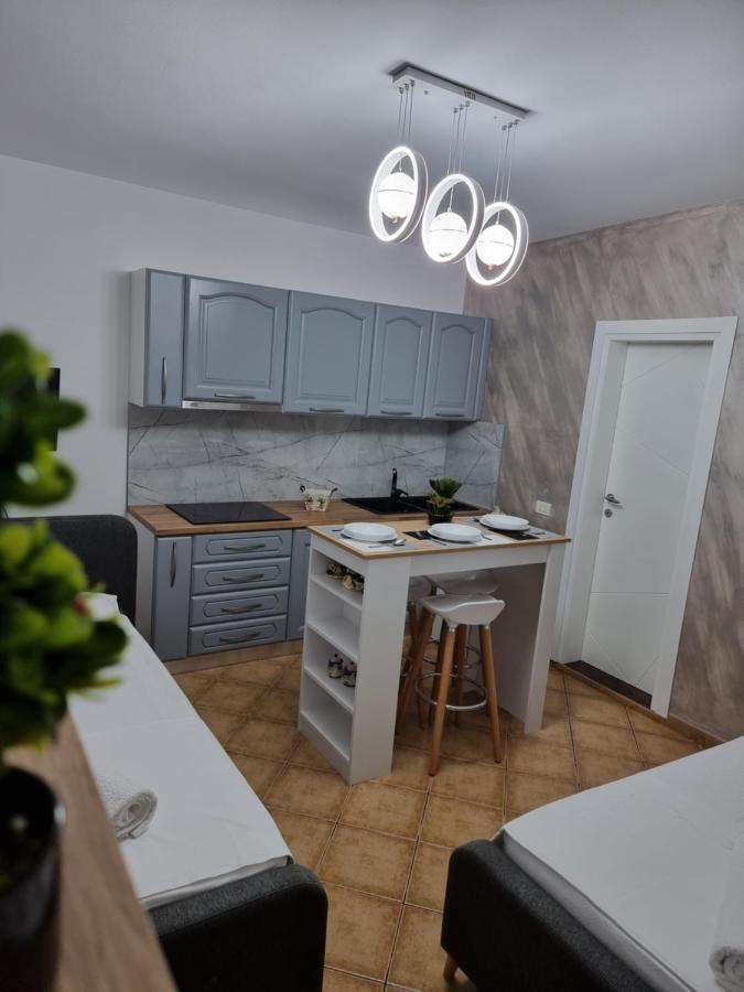 Studio Vlora Екстер'єр фото