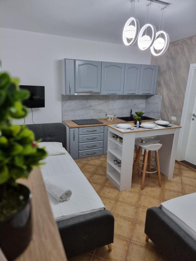 Studio Vlora Екстер'єр фото