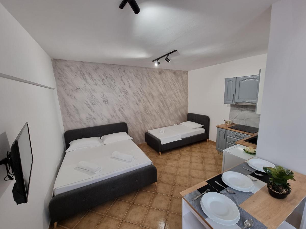 Studio Vlora Екстер'єр фото